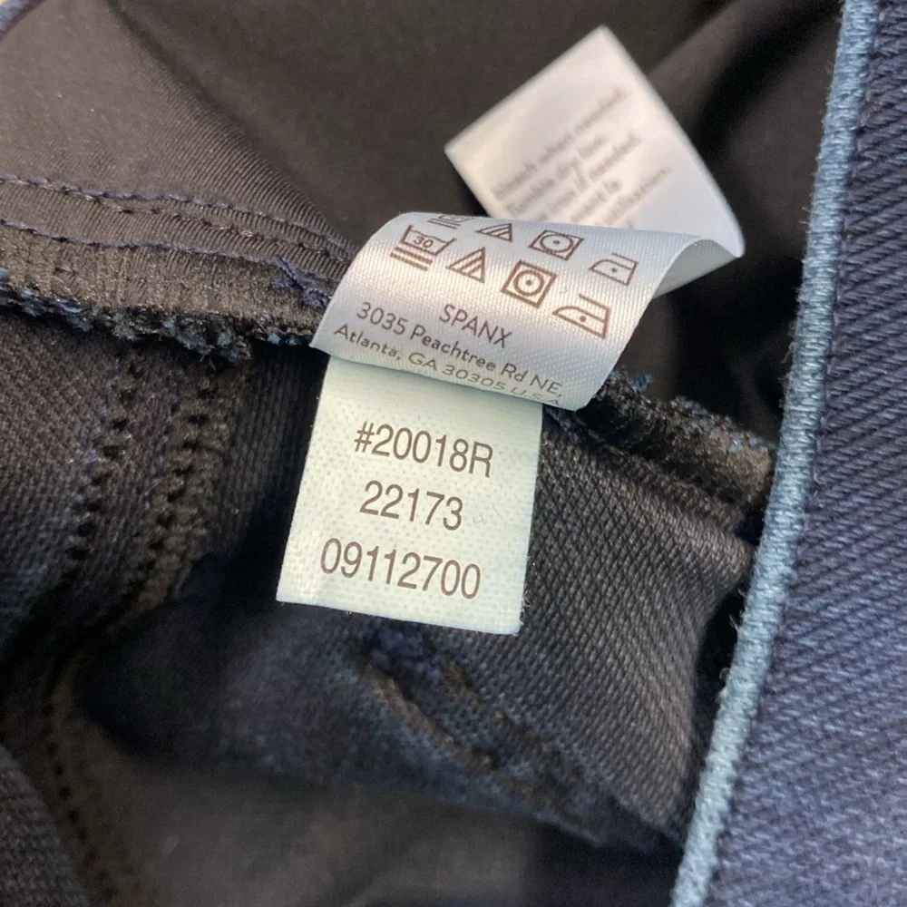 SPANX High Rise Leggings with Tapered Fit and Elastic Waistband - Picture 3 of 13